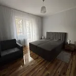 Z Tarasem Przy Kolejce Na Skrzyczne 100 Metrow Do Kolejki Mysliwska 98