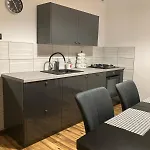 Apartment Z Tarasem Przy Kolejce Na Skrzyczne 100 Metrow Do Kolejki Mysliwska 98 *