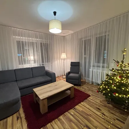 Mysliwska 98 Przy Kolejce Na Skrzyczne ,Apartament Z Tarasem , Studio ,Duzy Pokoj *