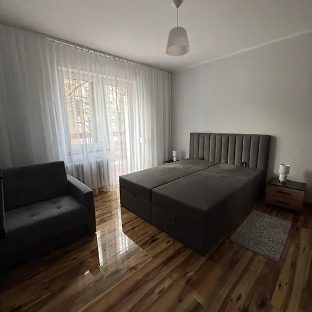 Mysliwska 98 Przy Kolejce Na Skrzyczne ,Apartament Z Tarasem , Studio ,Duzy Pokoj