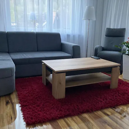 Z Tarasem Przy Kolejce Na Skrzyczne 100 Metrow Do Kolejki Mysliwska 98 Appartamento