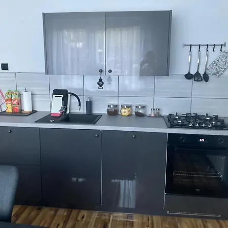 Mysliwska 98 Przy Kolejce Na Skrzyczne ,Apartament Z Tarasem , Studio ,Duzy Pokoj Szczyrk