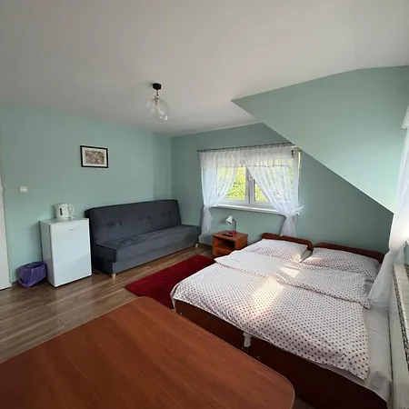 Apartment Mysliwska 98 Przy Kolejce Na Skrzyczne ,Apartament Z Tarasem , Studio ,Duzy Pokoj *