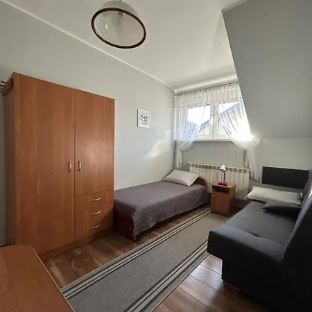 Mysliwska 98 Przy Kolejce Na Skrzyczne ,Apartament Z Tarasem , Studio ,Duzy Pokoj *