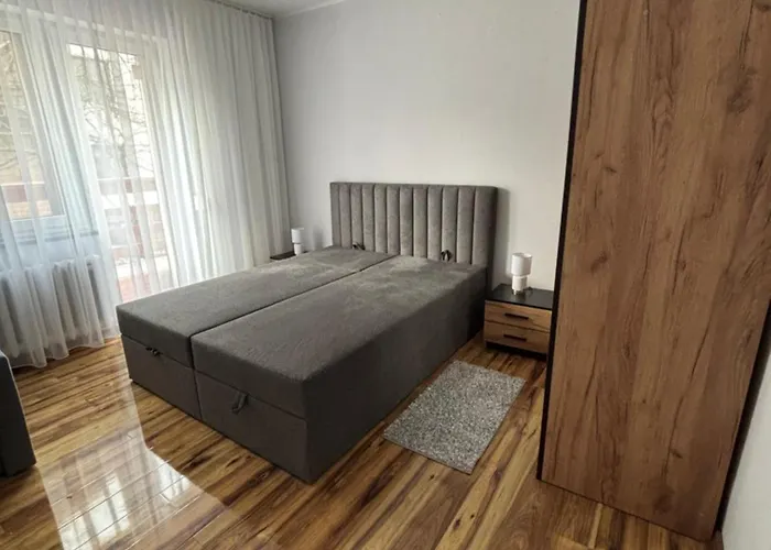 Z Tarasem Przy Kolejce Na Skrzyczne 100 Metrow Do Kolejki Mysliwska 98 Apartmán *