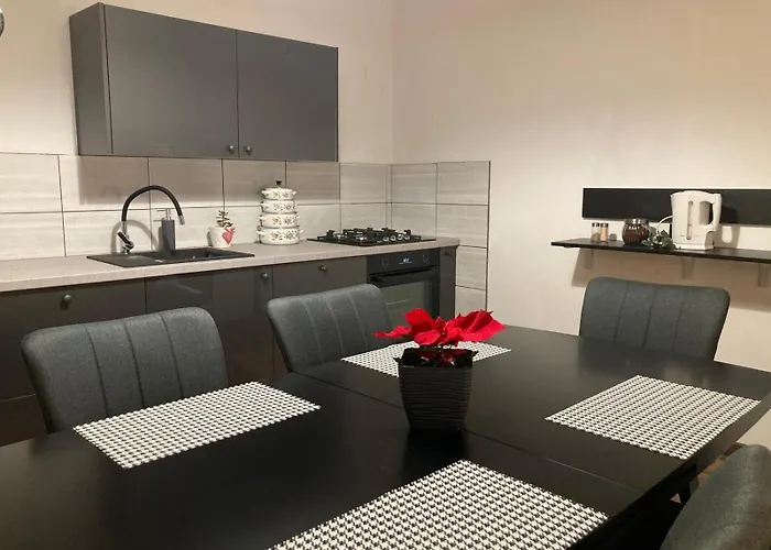 Apartmán Z Tarasem Przy Kolejce Na Skrzyczne 100 Metrow Do Kolejki Mysliwska 98